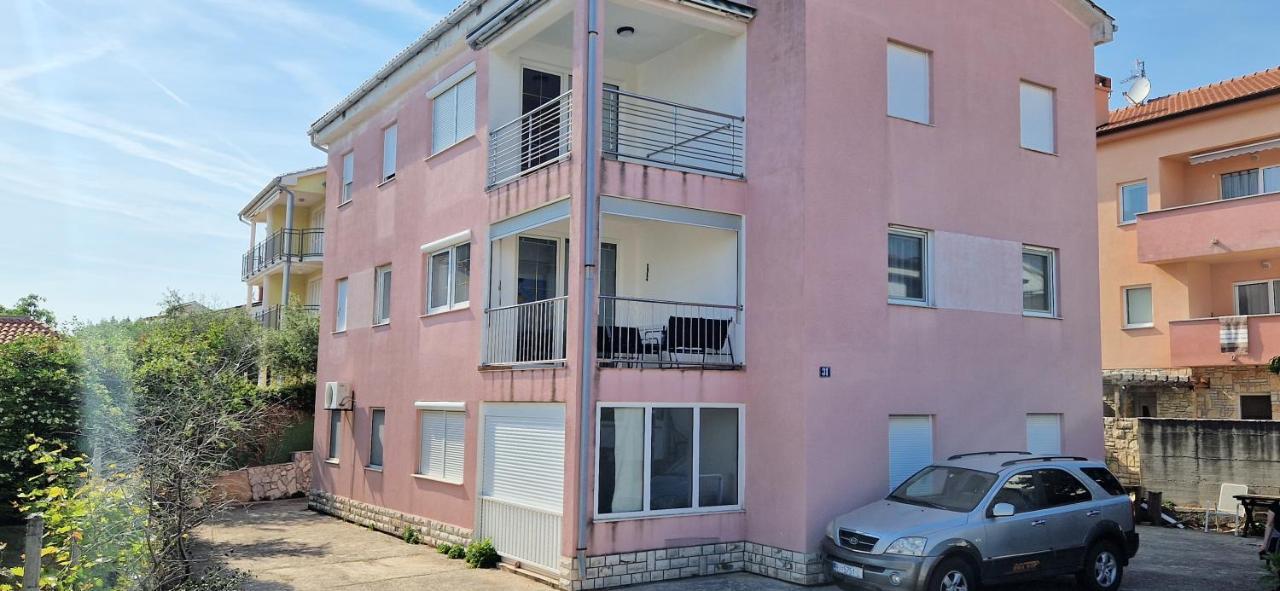Apartment Lana Krk Town Eksteriør billede