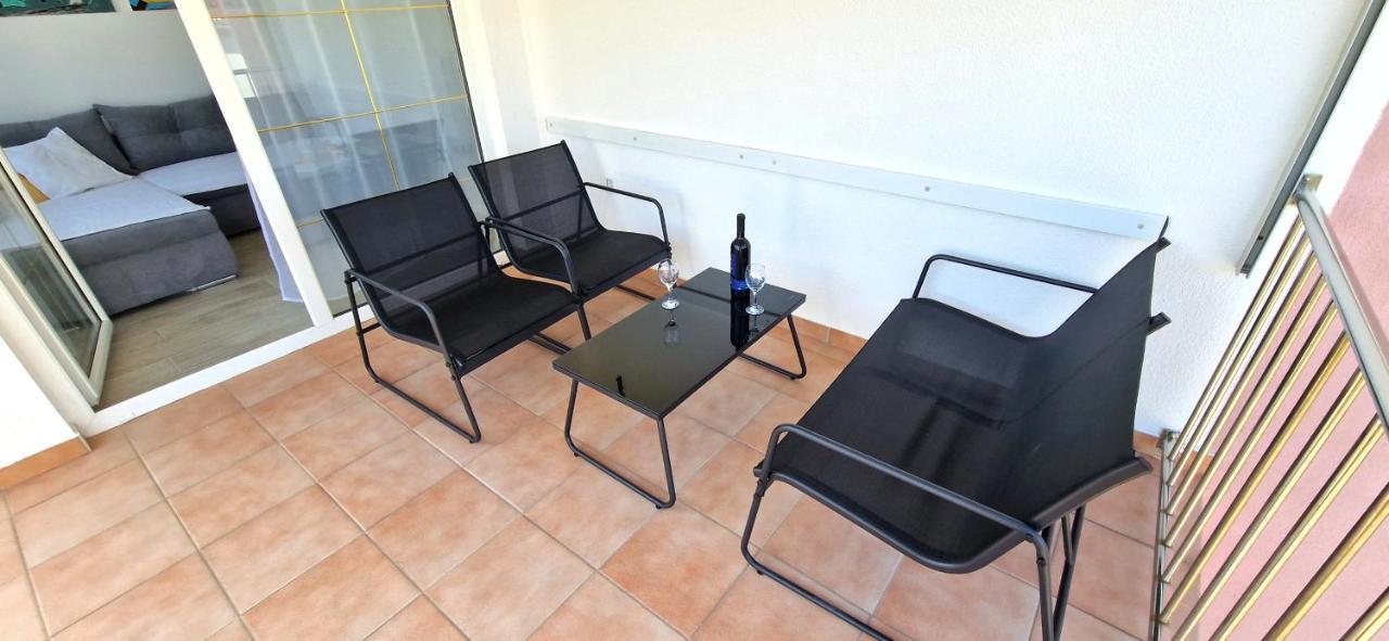 Apartment Lana Krk Town Eksteriør billede